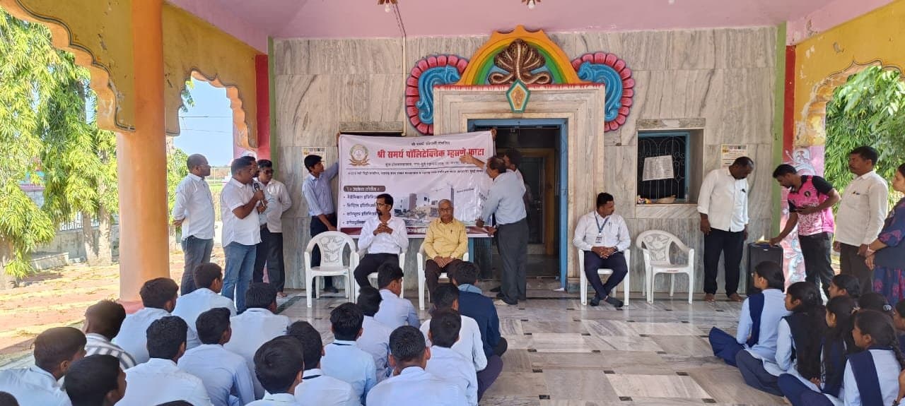 Students and faculty at a community outreach program